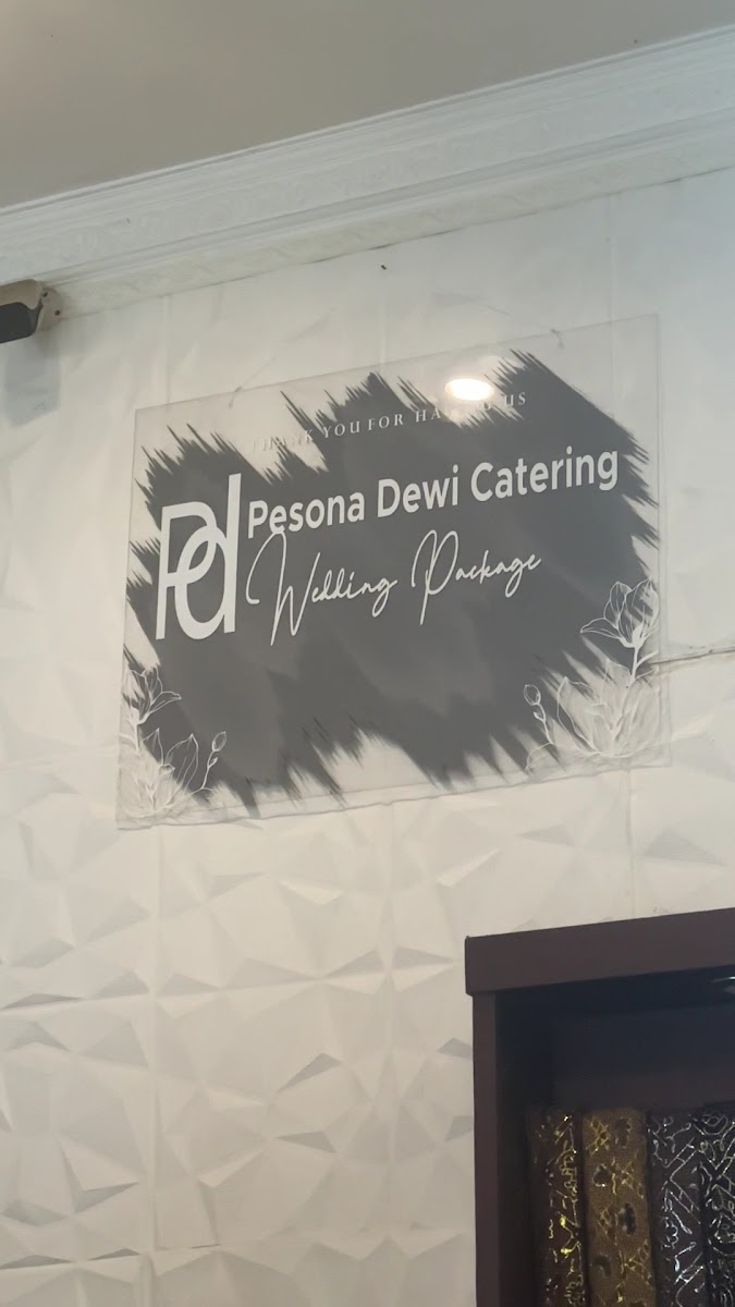 Logo Dewi's Wedding